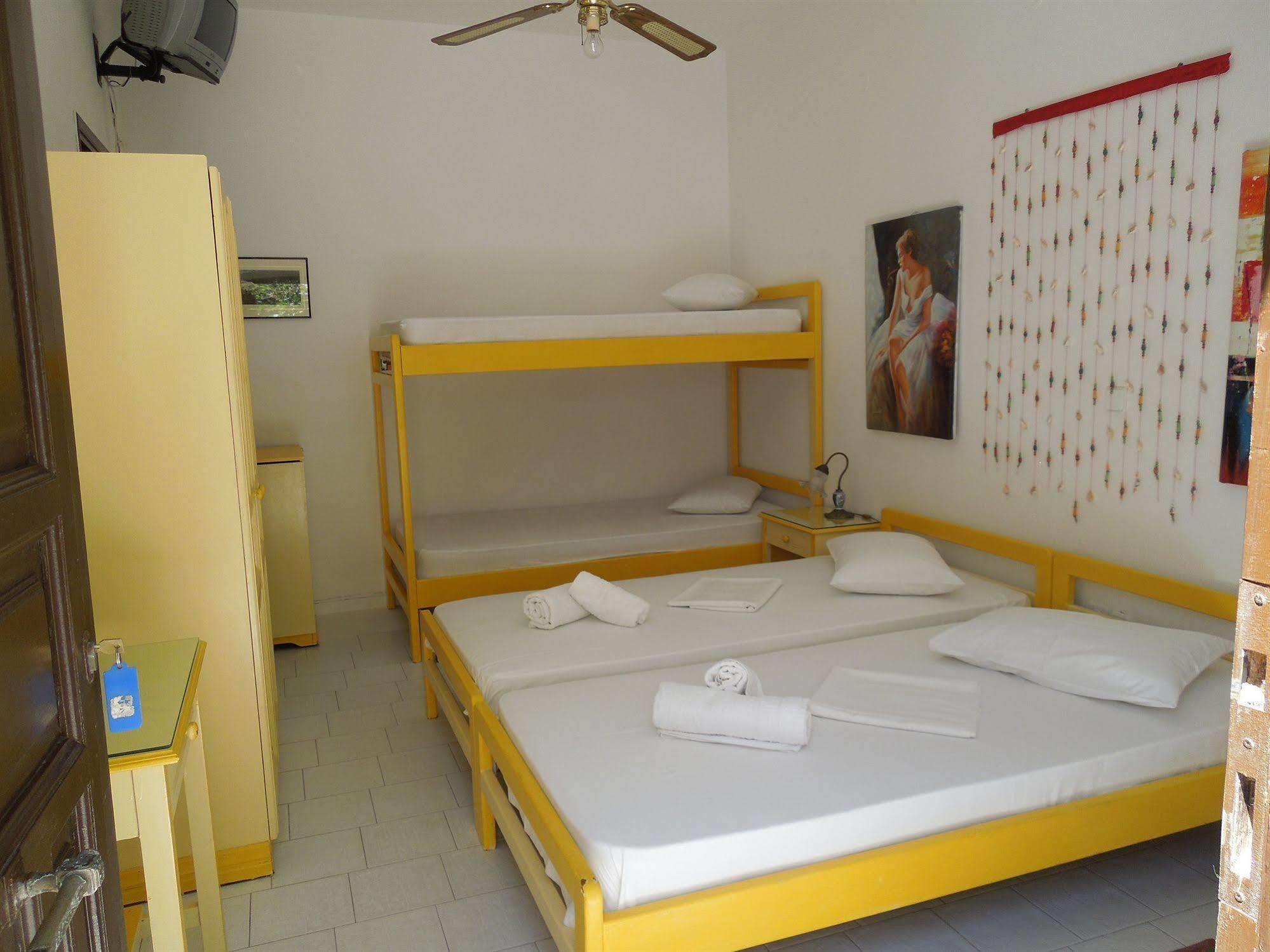Albatross Hotel Livadi  Cameră foto
